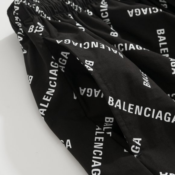Balenciaga - Мужские шорты ACE_0105BA1
