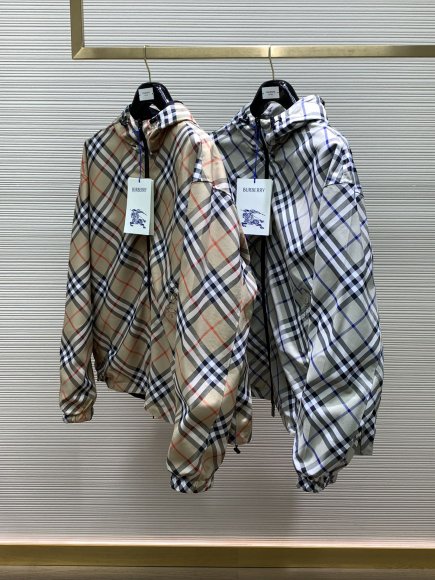 Burberry - Мужская куртка ветровка TI_3007BU8