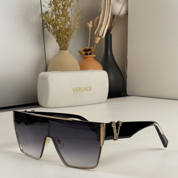 Versace - Солнцезащитные очки K2_2402VE15 Versace - Солнцезащитные очки K2_2402VE15