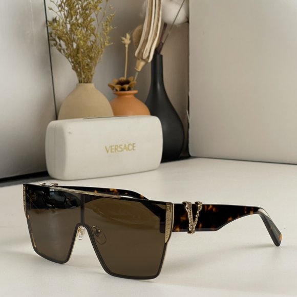 Versace - Солнцезащитные очки K2_2402VE15 Versace - Солнцезащитные очки K2_2402VE15