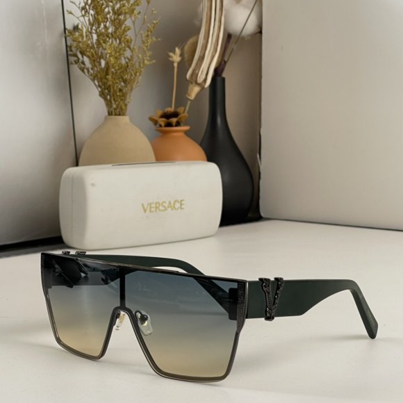 Versace - Солнцезащитные очки K2_2402VE15 Versace - Солнцезащитные очки K2_2402VE15