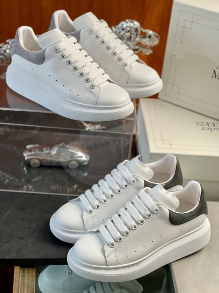 Alexander McQueen - Женские кроссовки ботинки RR_0203AM1W Alexander McQueen - Женские кроссовки ботинки RR_0203AM1W