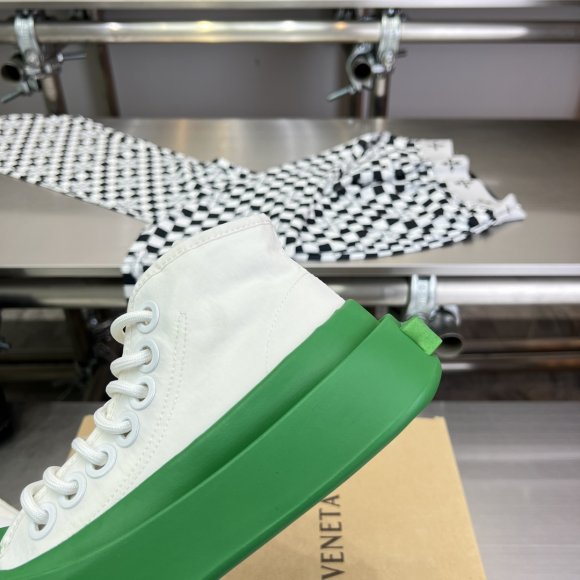 Bottega Veneta - Женские кеды ST3_1406BV1W