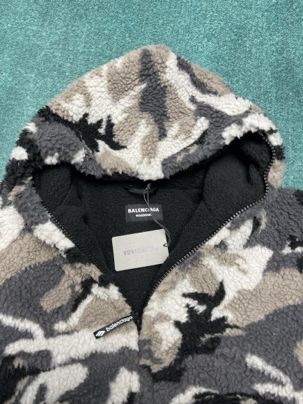 Balenciaga - Мужская куртка кофта толстовка DZ_2811BA7 Balenciaga - Мужская куртка кофта толстовка DZ_2811BA7