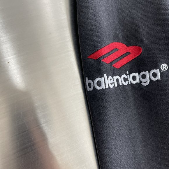 Balenciaga - Мужская кофта худи TJ_0309BA5 Balenciaga - Мужская кофта худи TJ_0309BA5