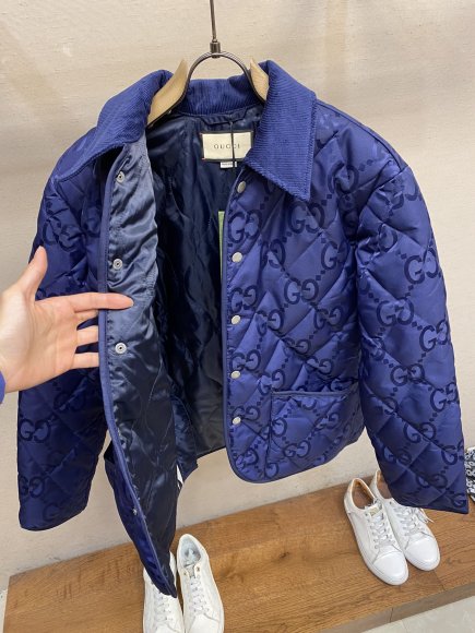 Gucci - Мужская стеганая куртка DZ_2708GU5