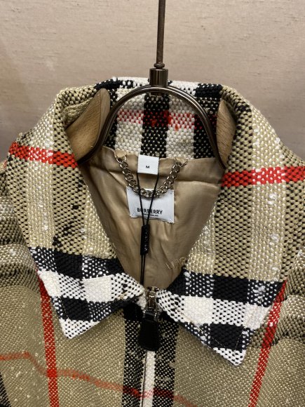 Burberry - Мужская куртка ветровка пиджак DZ_1909BU3