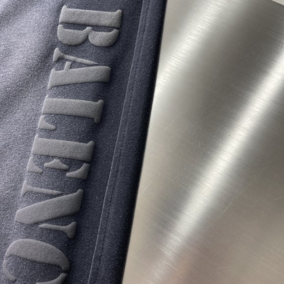 Balenciaga - Мужские повседневные спортивные штаны TJ_0310BA3 Balenciaga - Мужские повседневные спортивные штаны TJ_0310BA3