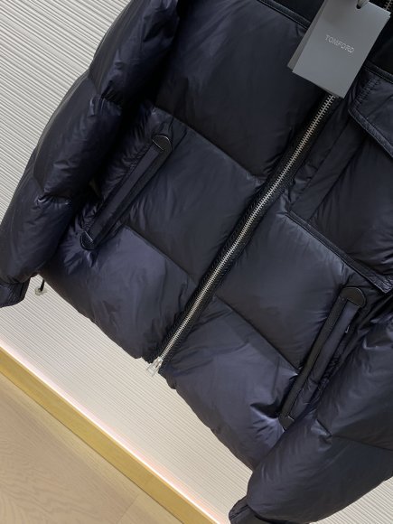 Tom Ford - Мужская куртка пуховик TI_0111TF1 Tom Ford - Мужская куртка пуховик TI_0111TF1