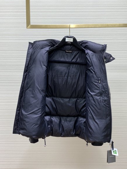 Tom Ford - Мужская куртка пуховик TI_0111TF1 Tom Ford - Мужская куртка пуховик TI_0111TF1