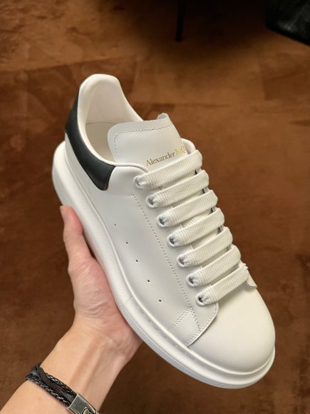 Alexander McQueen - Женские кроссовки ботинки RR_0203AM2W Alexander McQueen - Женские кроссовки ботинки RR_0203AM2W