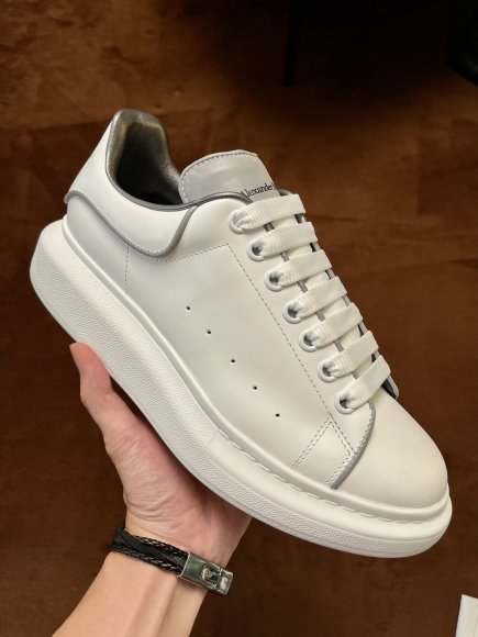 Alexander McQueen - Женские кроссовки ботинки RR_0203AM2W Alexander McQueen - Женские кроссовки ботинки RR_0203AM2W