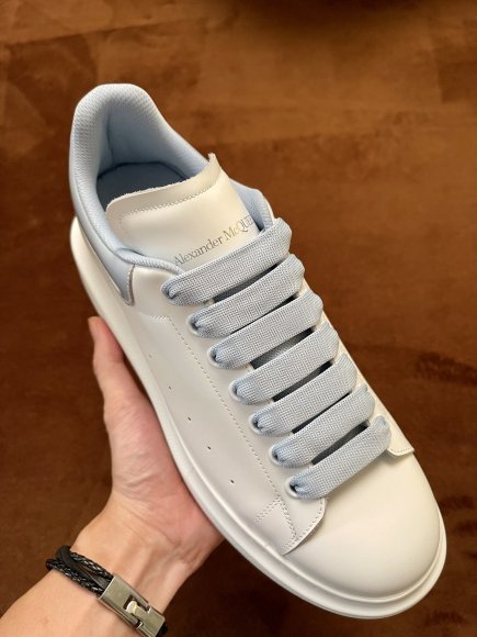 Alexander McQueen - Женские кроссовки ботинки RR_0203AM2W Alexander McQueen - Женские кроссовки ботинки RR_0203AM2W