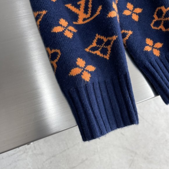 Louis Vuitton - Мужская кофта свитер кардиган TJ_0309LV6 Louis Vuitton - Мужская кофта свитер кардиган TJ_0309LV6