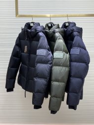 Burberry - Мужская куртка пуховик TI_0111BU2