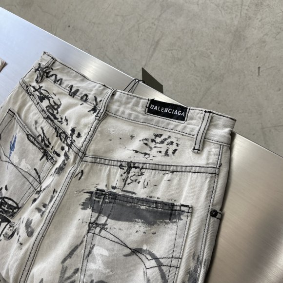 Balenciaga - Мужские штаны джинсы TJ_0510BA1 Balenciaga - Мужские штаны джинсы TJ_0510BA1