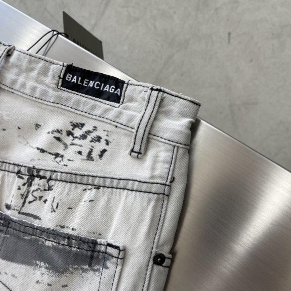 Balenciaga - Мужские штаны джинсы TJ_0510BA1 Balenciaga - Мужские штаны джинсы TJ_0510BA1