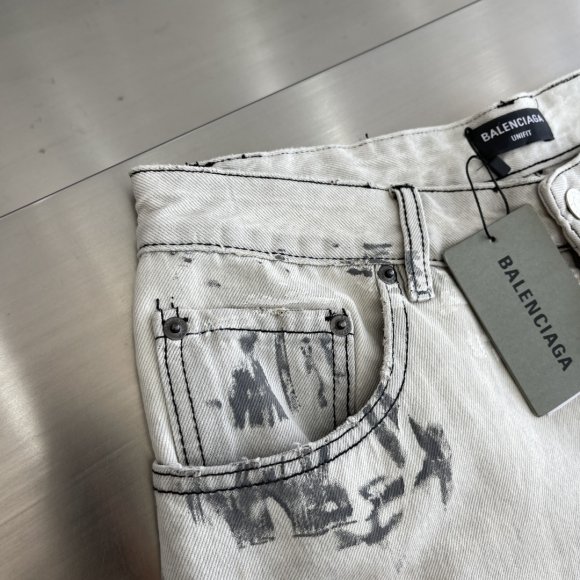 Balenciaga - Мужские штаны джинсы TJ_0510BA1 Balenciaga - Мужские штаны джинсы TJ_0510BA1