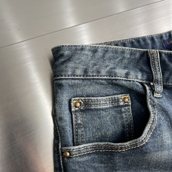 Louis Vuitton - Мужские штаны джинсы TJ_2012LV6 Louis Vuitton - Мужские штаны джинсы TJ_2012LV6