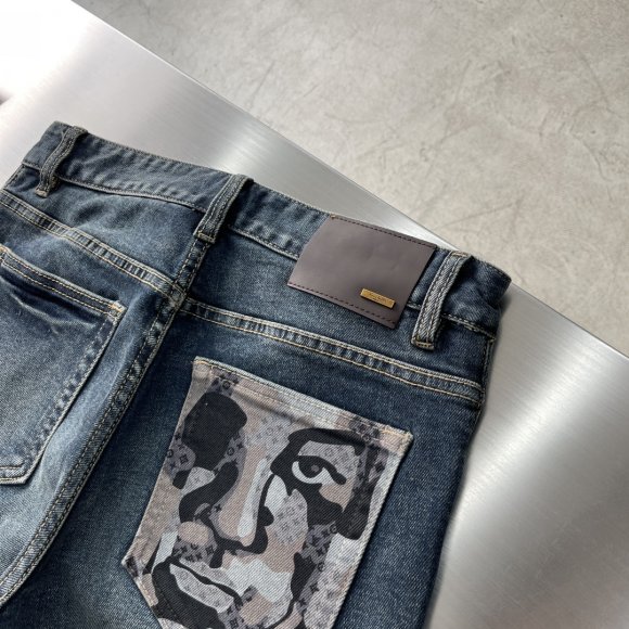 Louis Vuitton - Мужские штаны джинсы TJ_2012LV6 Louis Vuitton - Мужские штаны джинсы TJ_2012LV6