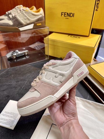 Fendi 2022 Мужские кроссовки кеды TI_1303FE1 Fendi 2022 Мужские кроссовки кеды TI_1303FE1