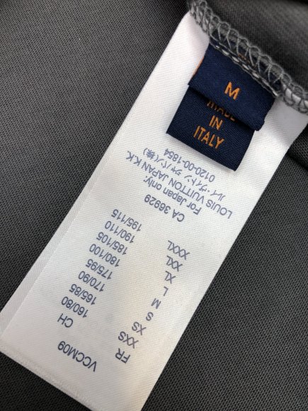 Louis Vuitton - Мужская футболка майка DZ_2205LV3 Louis Vuitton - Мужская футболка майка DZ_2205LV3