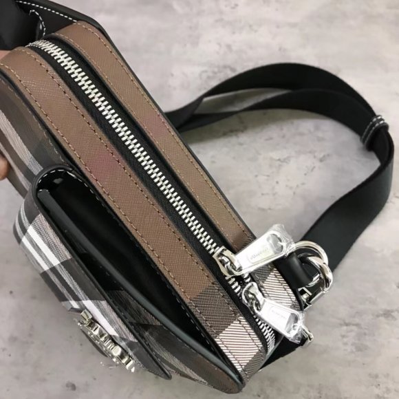 Burberry - Мужская сумка BU1_1602BU1 Burberry - Мужская сумка BU1_1602BU1