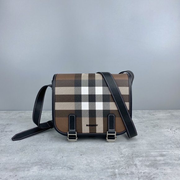 Burberry Сумка мессенджер BU_1602BU2