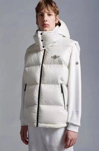Moncler & FRGMT March - Мужской жилет пуховик TJ_3010MO11 Moncler & FRGMT March - Мужской жилет пуховик TJ_3010MO11