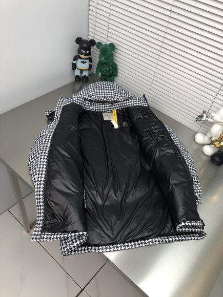 Moncler & FRGMT Socotrine - Мужская куртка пуховик DZ_2211MO1 Moncler & FRGMT Socotrine - Мужская куртка пуховик DZ_2211MO1