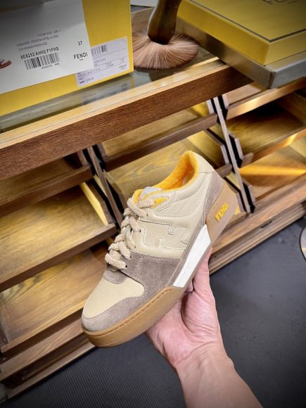  Fendi 2022 Женские кроссовки кеды TI_1303FE2