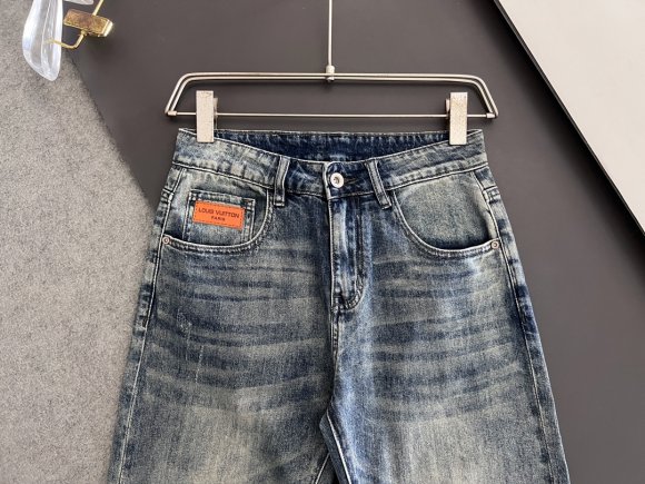 Louis Vuitton - Мужские штаны джинсы DZ_0501LV4 Louis Vuitton - Мужские штаны джинсы DZ_0501LV4