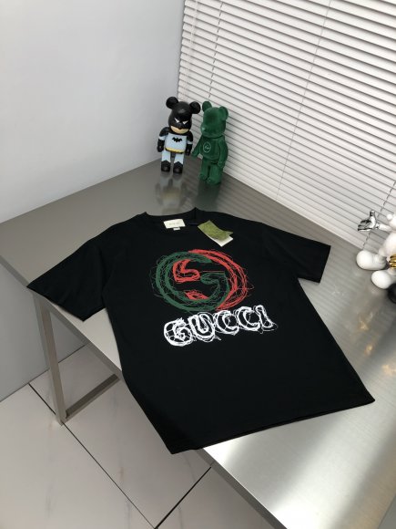 Gucci - Мужская футболка майка DZ_2205GU4 Gucci - Мужская футболка майка DZ_2205GU4