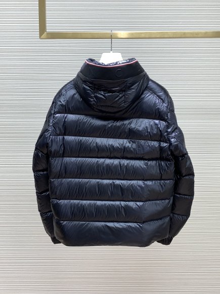 Moncler - Мужская куртка пуховик TI_0111MO5 Moncler - Мужская куртка пуховик TI_0111MO5