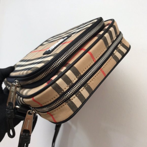Burberry - Сумка мессенджер BU1_1602BU2