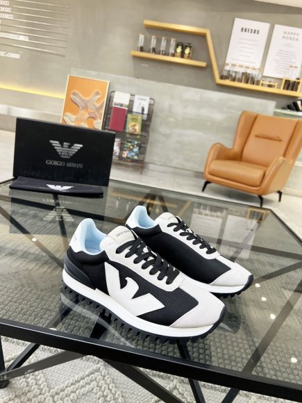 Emporio Armani - Мужские кроссовки RU_0705EA1 Emporio Armani - Мужские кроссовки RU_0705EA1
