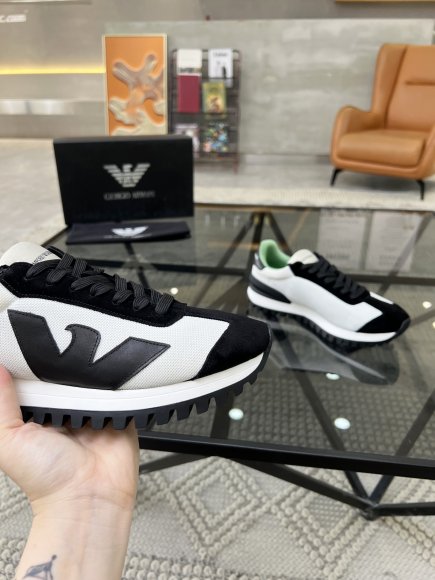 Emporio Armani - Мужские кроссовки RU_0705EA1 Emporio Armani - Мужские кроссовки RU_0705EA1