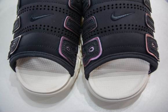 Nike Air More Uptempo - Мужские шлепанцы PH_2305NI1 Nike Air More Uptempo - Мужские шлепанцы PH_2305NI1