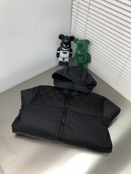 Gucci Cruise - Мужская куртка пуховик DZ_2211GU2 Gucci Cruise - Мужская куртка пуховик DZ_2211GU2