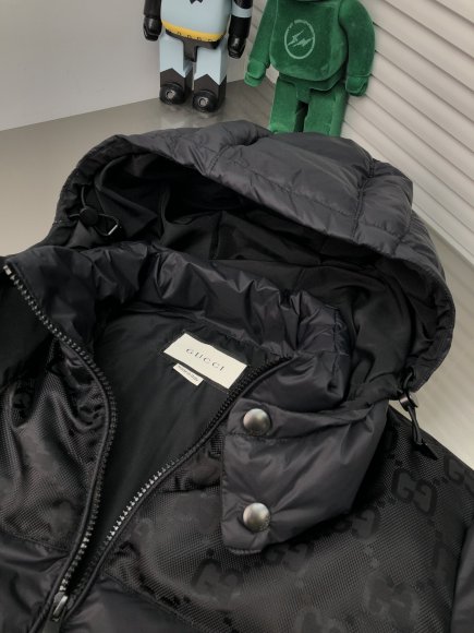 Gucci Cruise - Мужская куртка пуховик DZ_2211GU2 Gucci Cruise - Мужская куртка пуховик DZ_2211GU2