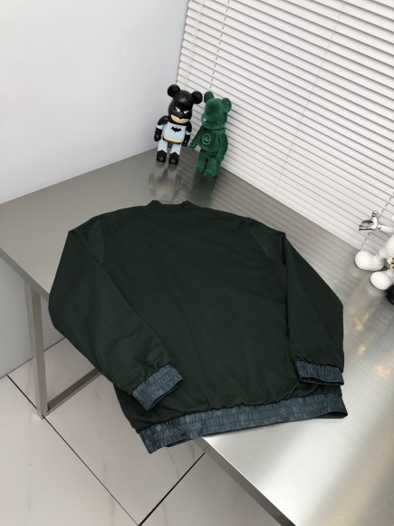 Louis Vuitton - Мужская двухсторонняя куртка ветровка бомбер DZ_0205LV3 Louis Vuitton - Мужская двухсторонняя куртка ветровка бомбер DZ_0205LV3