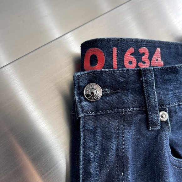 Hugo Boss - Мужские штаны джинсы TJ_0310HB8 Hugo Boss - Мужские штаны джинсы TJ_0310HB8