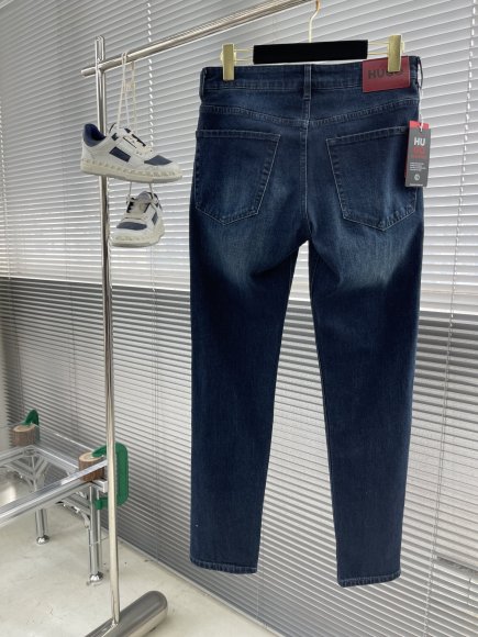 Hugo Boss - Мужские штаны джинсы TJ_0310HB8 Hugo Boss - Мужские штаны джинсы TJ_0310HB8