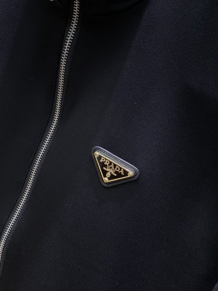 Prada - Мужской спортивный костюм TI_0111PR6