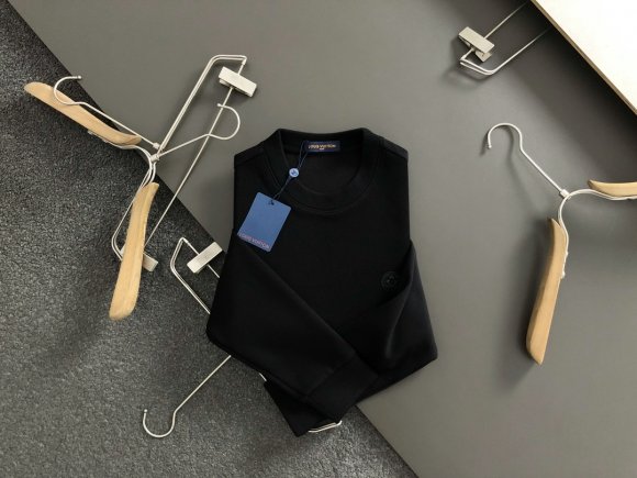 Louis Vuitton - Мужская утепленная кофта свитер DF_1511LV4 Louis Vuitton - Мужская утепленная кофта свитер DF_1511LV4