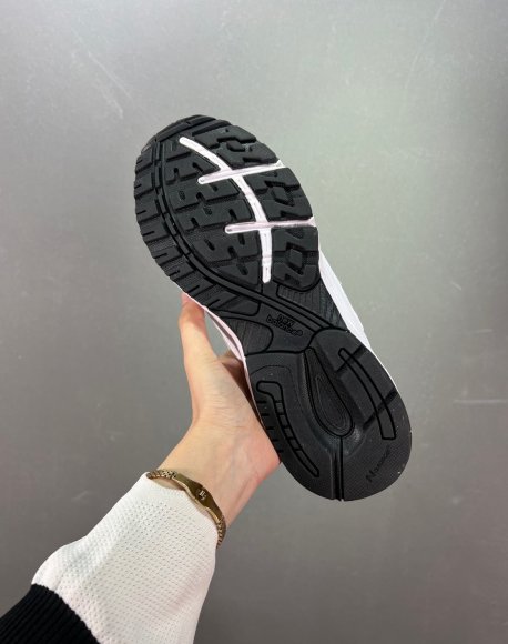 New Balance 993 Женские кроссовки ZO_2501NB5W New Balance 993 Женские кроссовки ZO_2501NB5W