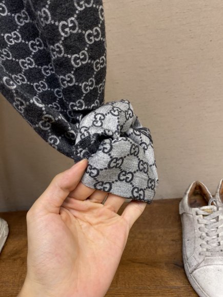 Gucci - Мужские шерстяные штаны брюки DZ_1909GU9