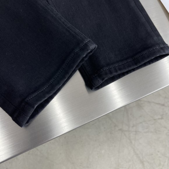 Louis Vuitton - Мужские штаны джинсы TJ_0310LV9 Louis Vuitton - Мужские штаны джинсы TJ_0310LV9