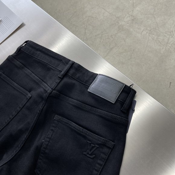 Louis Vuitton - Мужские штаны джинсы TJ_0310LV9