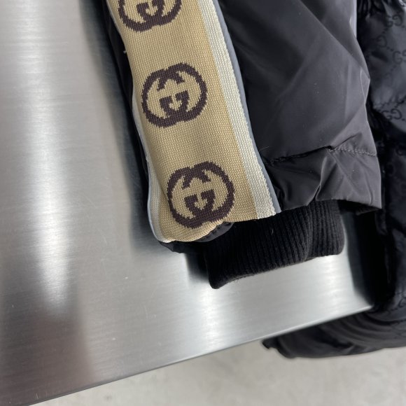 Gucci - Мужская куртка пальто пуховик TJ_2911GU4 Gucci - Мужская куртка пальто пуховик TJ_2911GU4